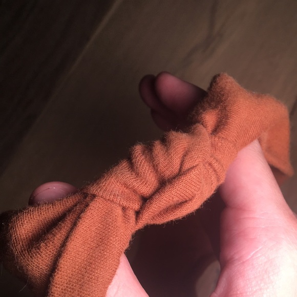 Headband - Picture 2 of 4